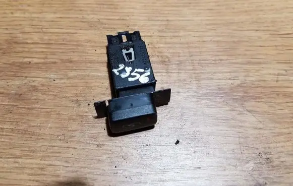 Nissan Primera Interior fan control switch 