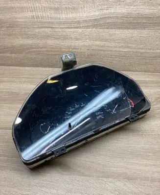 Mazda 626 Speedometer (instrument cluster) GE6WD MAZDASPEEDOMETER