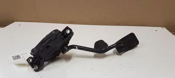 Audi A6 S6 C6 4F Accelerator throttle pedal 6PV00777008 8E2721523