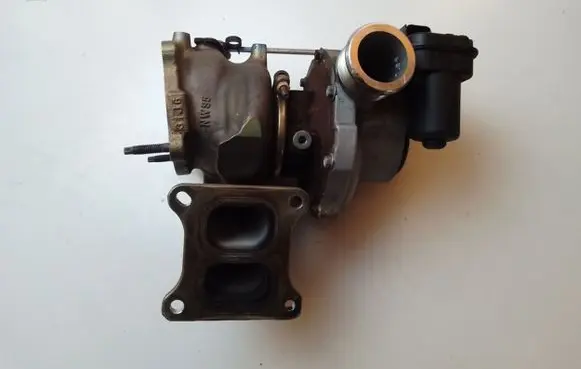 Alfa Romeo Giulia Turbo 8484601