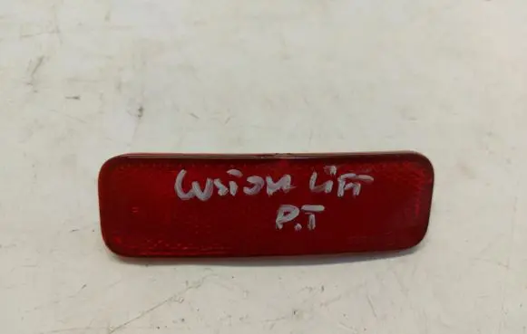 Rear tail light reflector