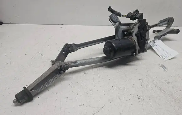 Volvo S60 Front wiper linkage and motor 09151848