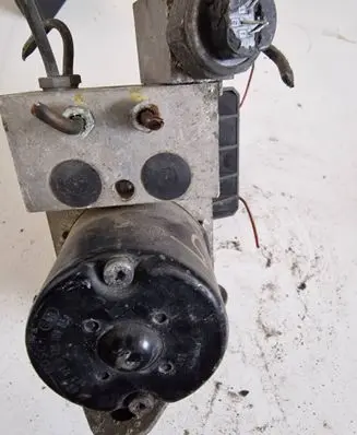 Mercedes-Benz A W168 ABS Pump A0034317412