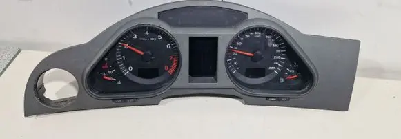 Audi A6 S6 C6 4F Speedometer (instrument cluster) 4F0920900