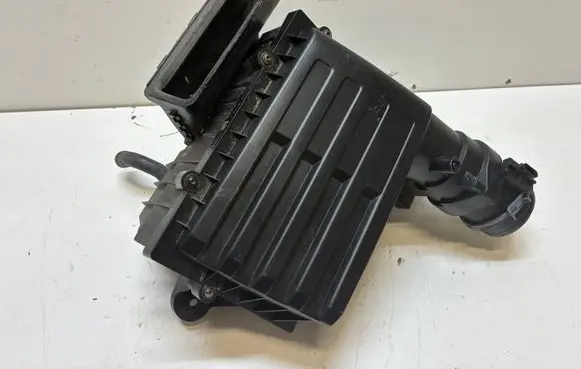 Skoda Superb B8 (3V) Air filter box 5Q0129607AA 5Q0129601BP