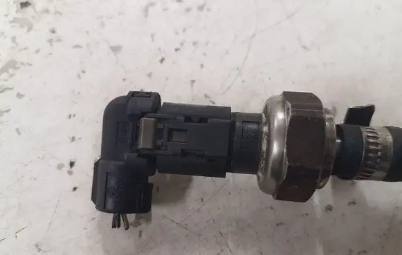 BMW 5 F10 F11 Exhaust gas pressure sensor 8507634