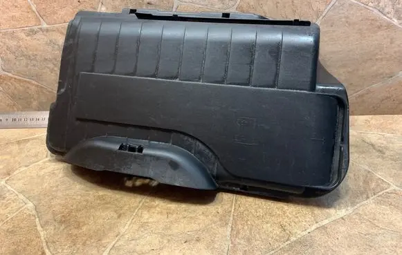 Mercedes-Benz CLA C117 X117 W117 Battery box tray cover/lid A2465411005