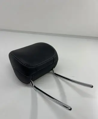 Mercedes-Benz C W205 Front seat headrest 