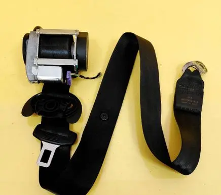 Seat Toledo III (5P) Front seatbelt 5P0857705