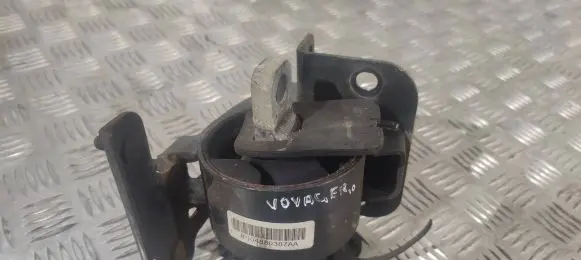 Chrysler Grand Voyager V Engine mount bracket P04880387AA