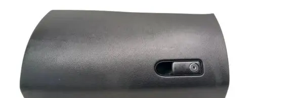 Mercedes-Benz C W205 Glove box