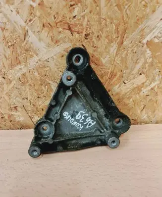 Opel Astra J A/C compressor mount bracket 55567289