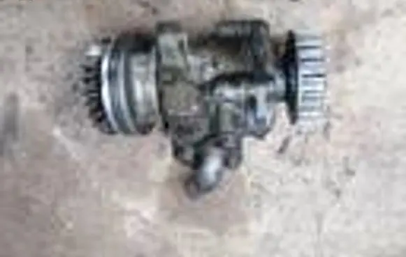 Volkswagen Touareg I Power steering pump 7L6422153E