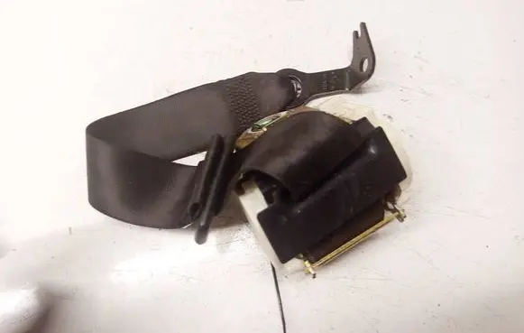 Volkswagen Golf Plus Rear seatbelt 33041588 33041588B
