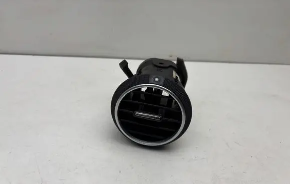 Audi A3 S3 8P Dash center air vent grill 8P0820901A