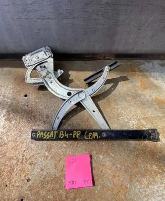 Volkswagen PASSAT B4 Front door manual window regulator 4A0837412B 3A0837412D
