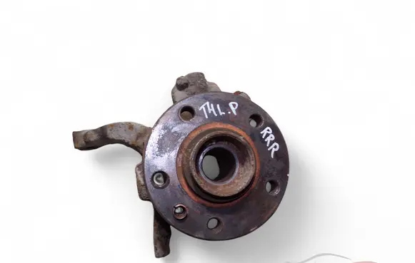 Front wheel hub spindle knuckle