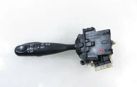 Toyota RAV 4 (XA20) Wiper turn signal indicator stalk/switch 
