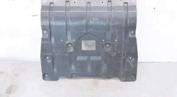 BMW X7 G07 Engine splash shield/under tray 7468803 7424879 51487468803