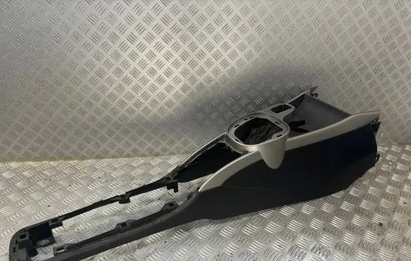 Alfa Romeo Mito Center console