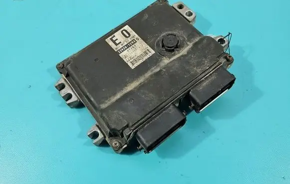 Suzuki Swift I Engine control unit/module ECU 33920-72K00 IMPRK1510472