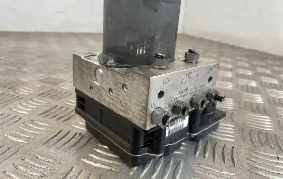 Audi A4 S4 B8 8K ABS Pump 8K0614517EE 8K0907379BG 0265236345