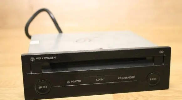 Volkswagen Bora CD/DVD changer 