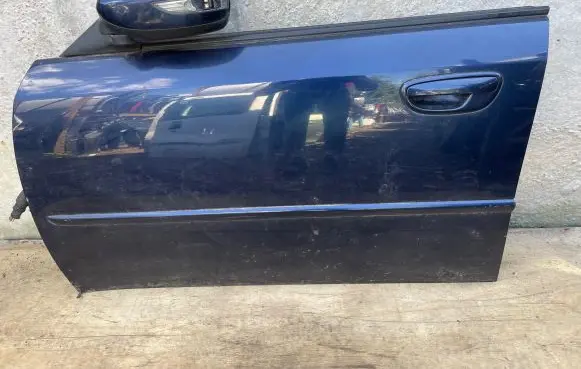 Subaru Legacy Front door