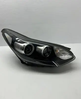 KIA Sportage Headlight/headlamp 92102F1040 R009R041L4F