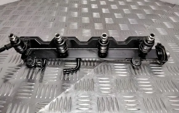 BMW 3 E36 Fuel main line pipe 1734355 7215480030 1731357