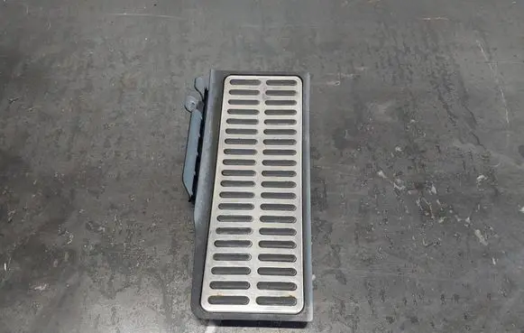 Volkswagen PASSAT B6 Foot rest pad/dead pedal 3C1864777