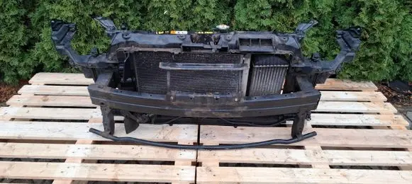 Hyundai i30 Front bodywork piece 