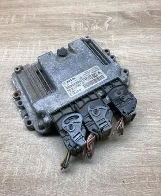 Peugeot 207 Engine control unit/module ECU 9664843780 0281013872 9653958980