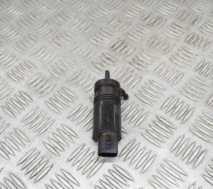 Tesla Model Y Windscreen/windshield washer pump 111016400B