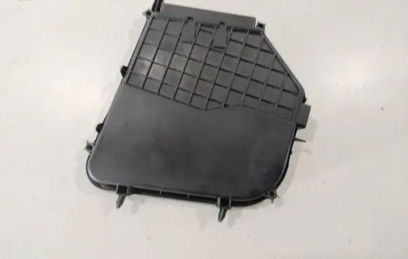 BMW 5 F10 F11 Fuse box cover 7555153