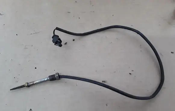 BMW 5 F10 F11 Exhaust gas temperature sensor 022656003001 8514929 2656003001