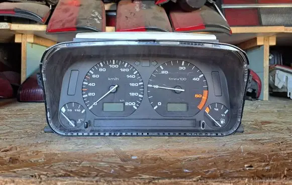 Volkswagen Caddy Speedometer (instrument cluster) 6K9920840H