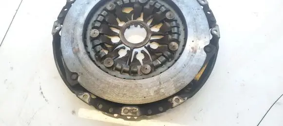 Nissan Primera Pressure plate 8200188964