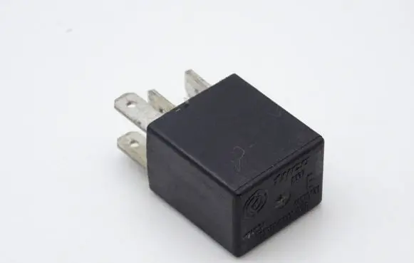 Fiat Stilo Other relay 46520431 V23073-B1008-X51 V23073B1008X51