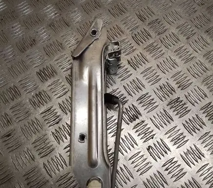 Audi A6 S6 C5 4B Lift Jack 8L0011031A
