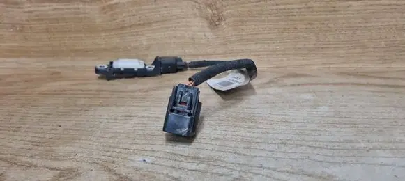 Volvo XC90 Airbag deployment crash/impact sensor 30724677