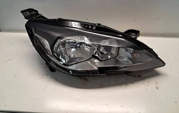 Peugeot 308 Headlight/headlamp 9800553180