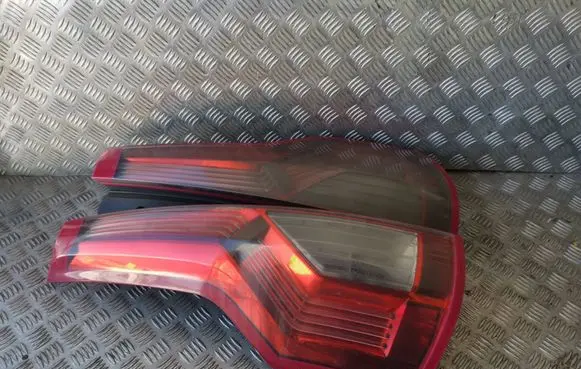 Citroen C4 Grand Picasso Rear/tail lights set 00946601 163843 163845