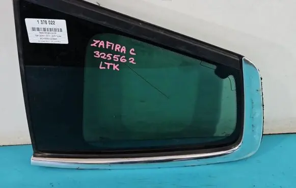 Opel Zafira C Rear side window IMPRK1378022