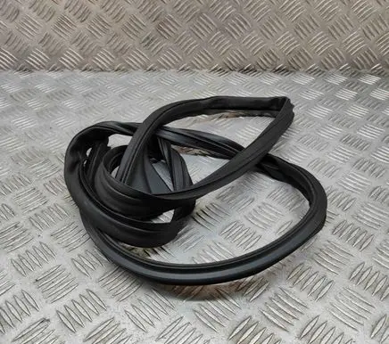 Tesla Model Y Rubber seal front coupe door 149767700B