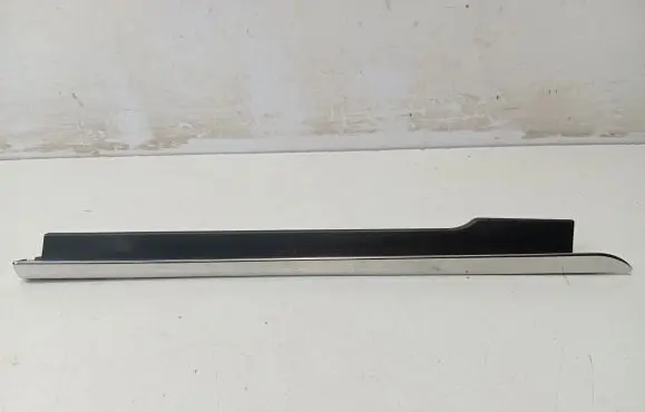 Peugeot 3008 II Dashboard glove box trim 9810140577
