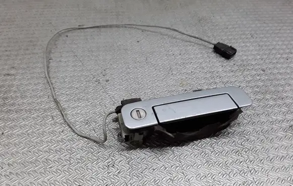 Audi A3 S3 8L Front door exterior handle 8D0837208A