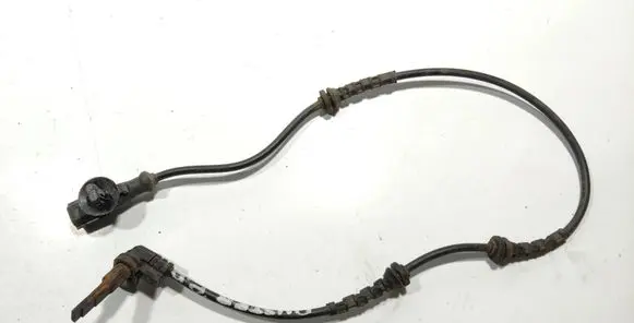 Dacia Duster ABS brake wheel speed sensor 479109155R F00C1T8884