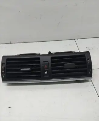 BMW X6 E71 Dash center air vent grill 9220101