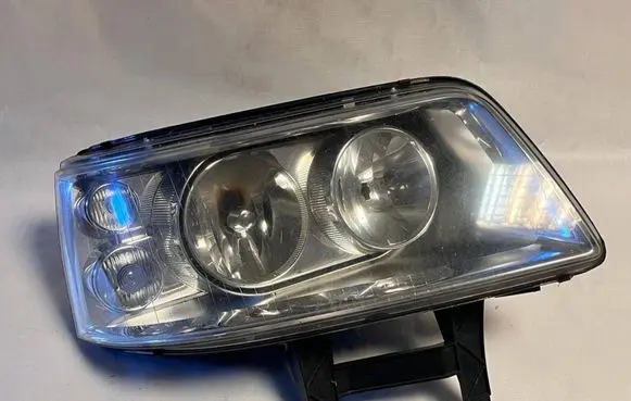 Volkswagen Multivan T5 Headlight/headlamp 7H1941016L 0301195202